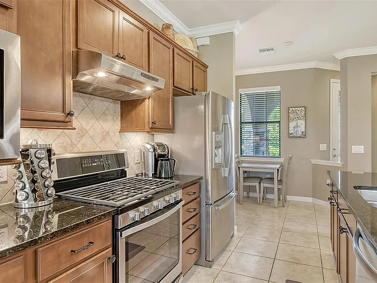 6743 Haverhill Ct — Photo 18
