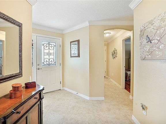 5th image of 636 Osada Ave