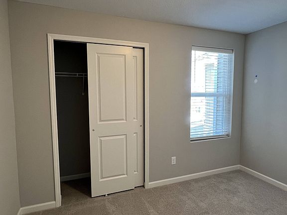 4th image of 11274 Crestbury Dr