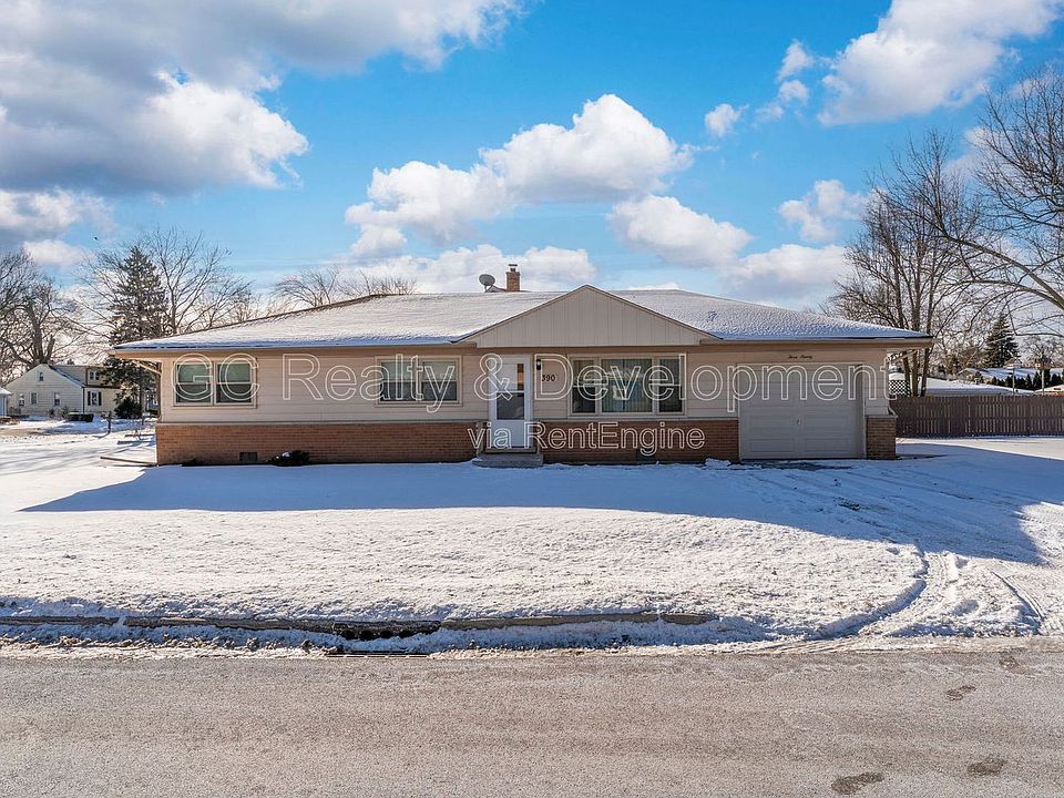 1st image of 390 Oak Ave