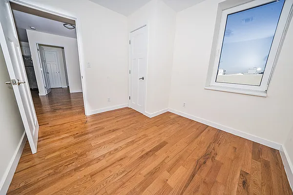 Rented by Level Group | media 10