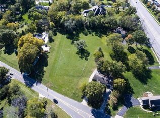 1215 W Red Bridge Rd, Kansas City, MO 64114