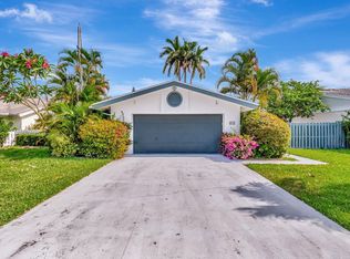 82 Baytree Cir, Boynton Beach, FL 33436