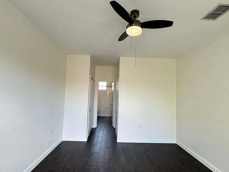 6133 Metrowest Blvd #105 — Photo 36