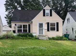 14118 Kennerdown Ave, Maple Heights, OH 44137