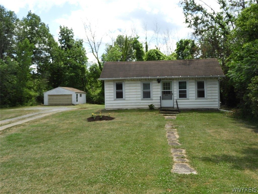 1050 Old Niagara Rd, Lockport, NY 14094 Zillow