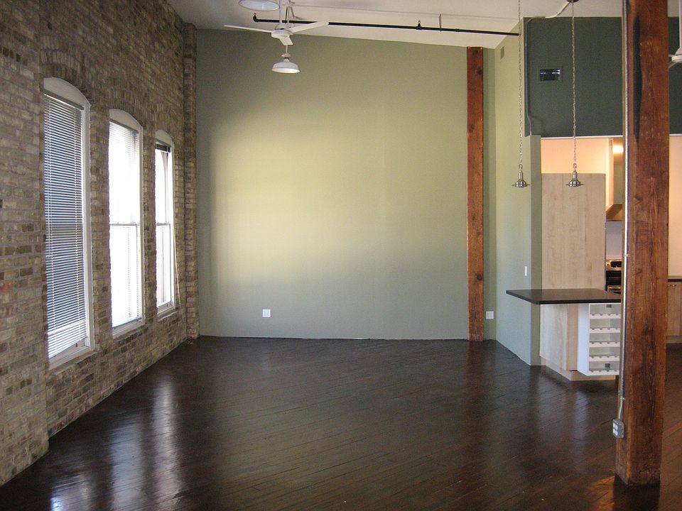 2nd image of 404 3rd Ave N APT 406