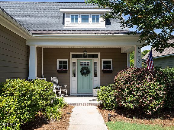 4th image of 6110 Chancellorsville Drive