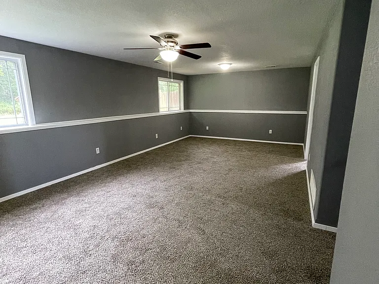 817 E Hedgewood St — Photo 15
