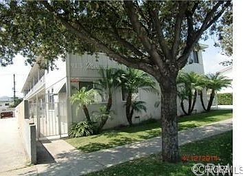 2nd image of 913 Mariposa St APT 11