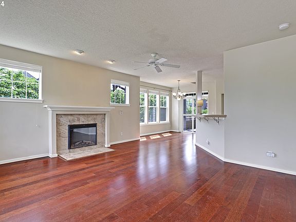 4th image of 7094 NE Cherry Dr