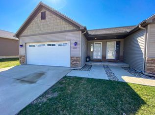 1002 Wartburg Dr, Bloomington, IL 61704