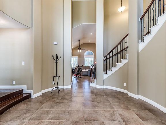 4th image of 6001 Riverchase Glen Dr