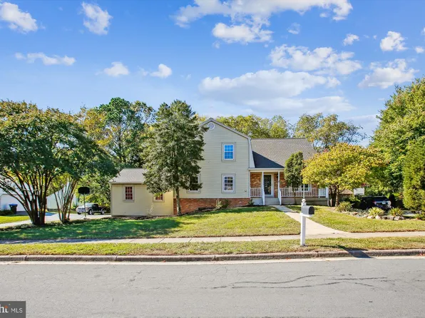 4336 Silas Hutchinson Dr, Chantilly, VA 20151