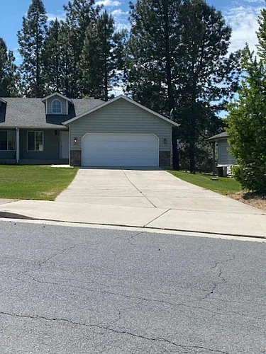 12515 N Perry St Photo 1
