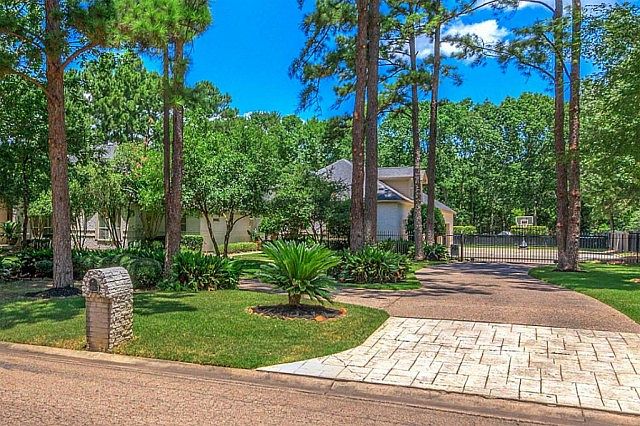 1st image of 14688 Oak Shores Dr