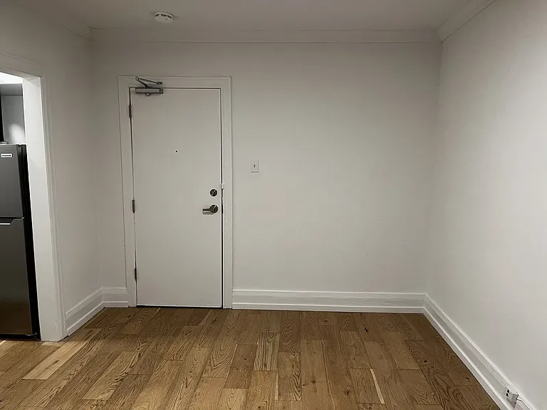 143 Arlington Ave — Photo 5