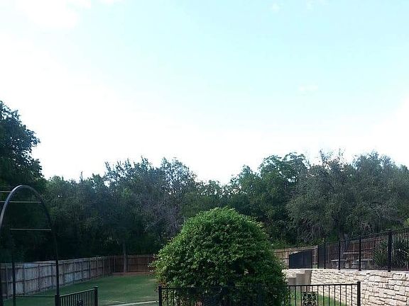 2nd image of 417 Bonita Dr