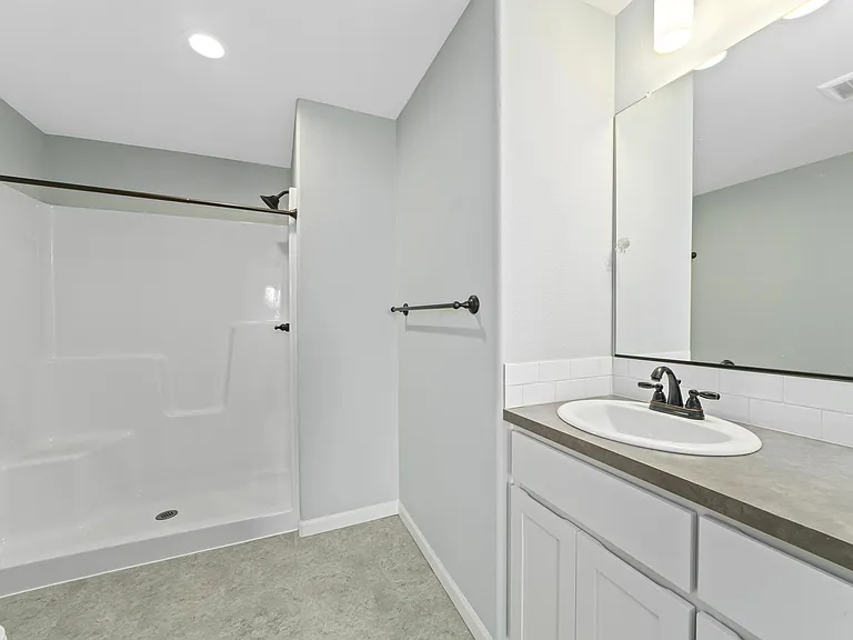 877 SE Anchor Ave #A — Photo 21