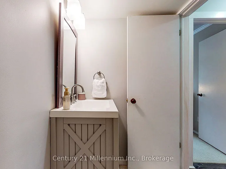 23 Dawson Dr #98 — Photo 36