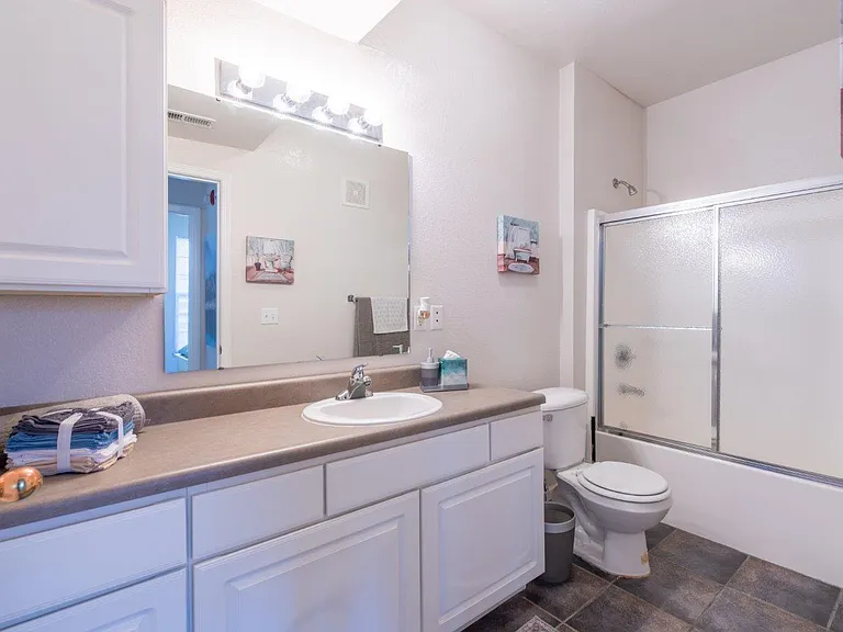 Canyon Court Apartments — Photo 13