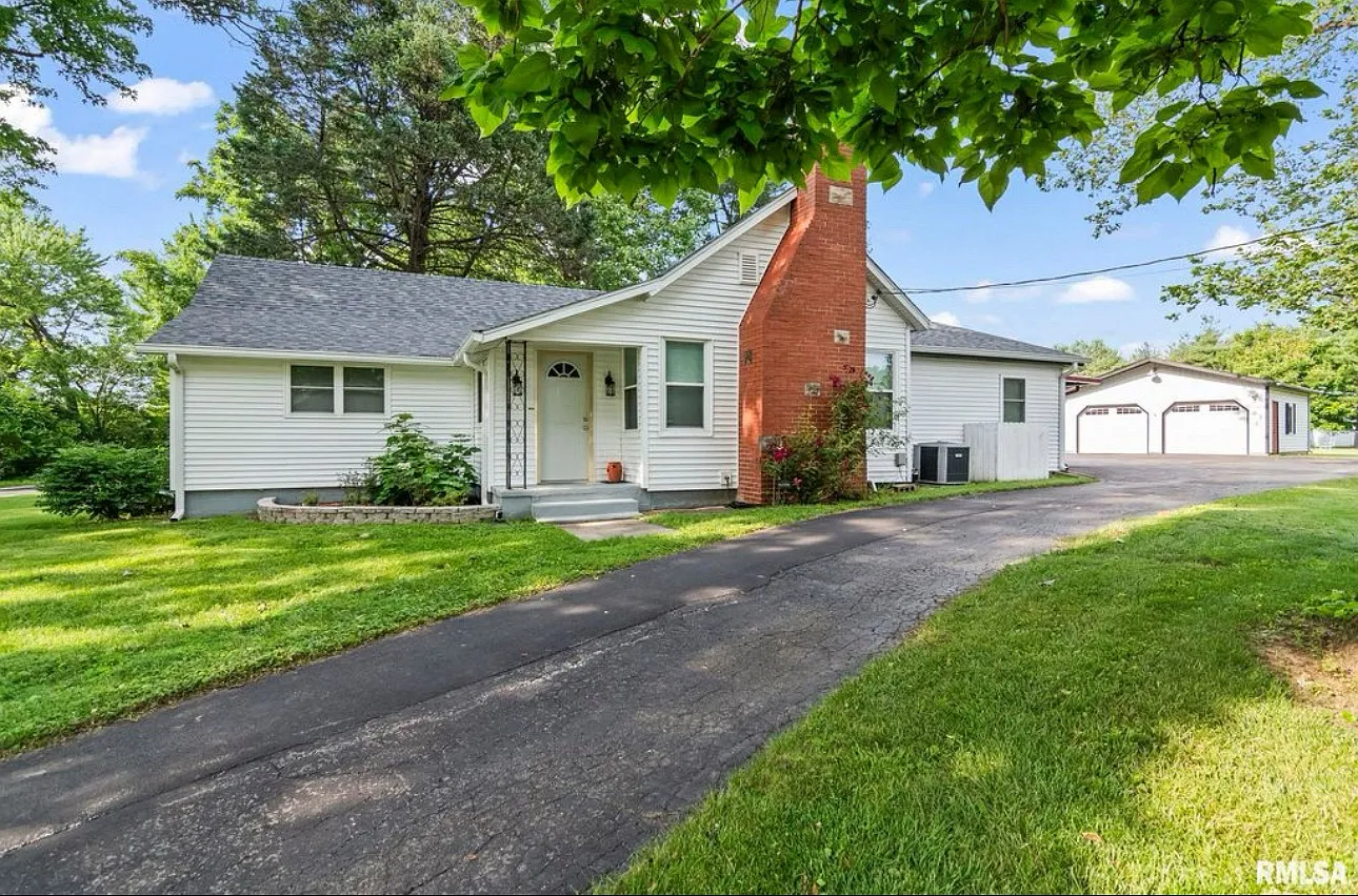 7096 Bahr Rd — Photo 1