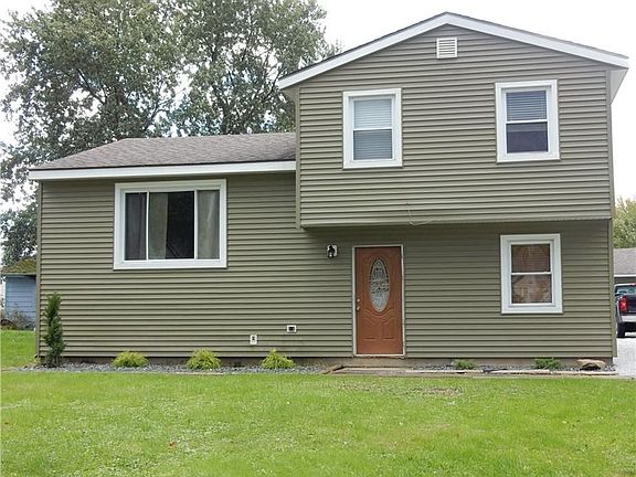 2nd image of 9858 Green Dr