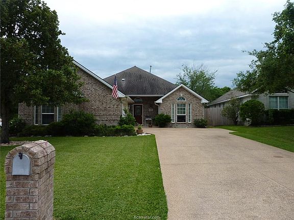 3rd image of 4218 Drogo Ct