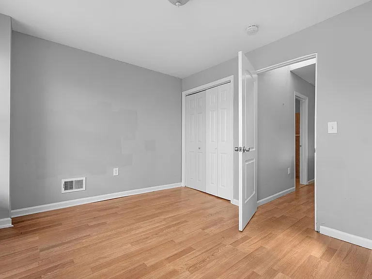 1562 N Woodyear St — Photo 39
