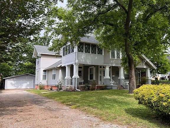 2nd image of 505 N Elm St