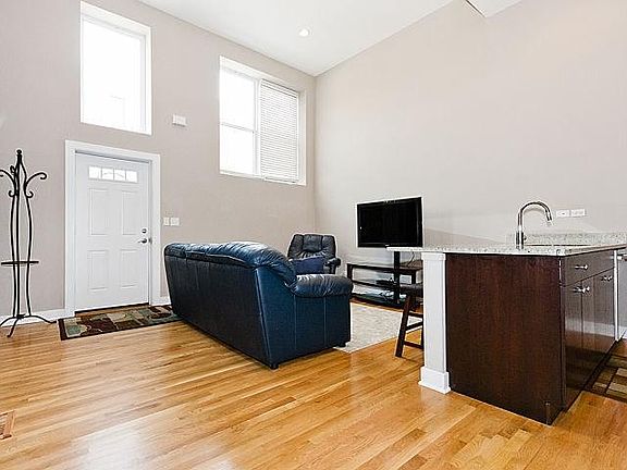 3rd image of 1256 N Cleaver St APT 1R
