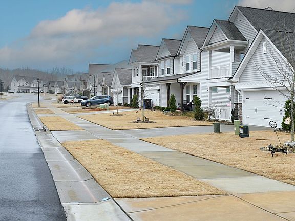 3rd image of 128 Suggs Mill Dr