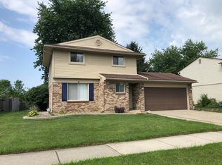 1505 Willard Dr, Canton, MI 48187