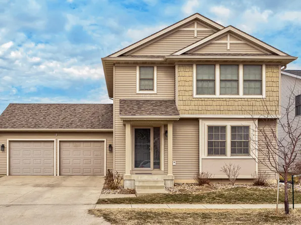 2615 Clayton Dr, Ames, IA 50010