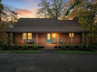 104 Red Oak Rd, Moneta, VA 24121