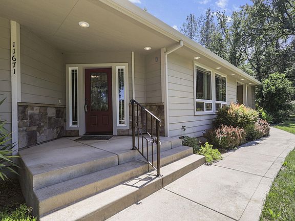 2nd image of 11671 Mae Ln