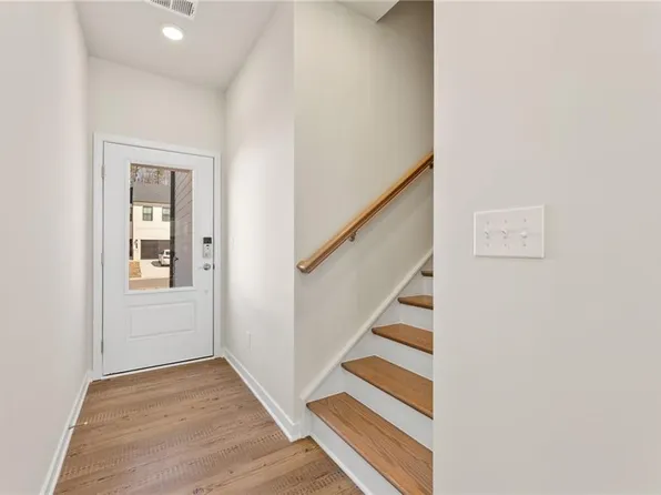 2064 Underwood Dr #24, Lawrenceville, GA 30043
