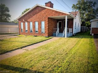 1305 14th St, Vienna, WV 26105