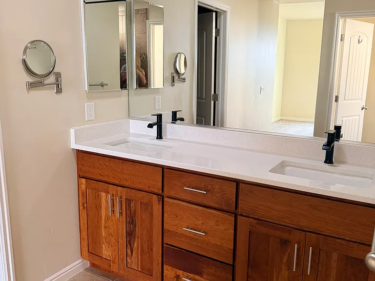 2540 E Desert Cliff Dr — Photo 11
