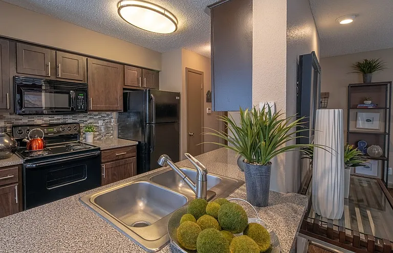 Ridgeview Place Apartments — Photo 2