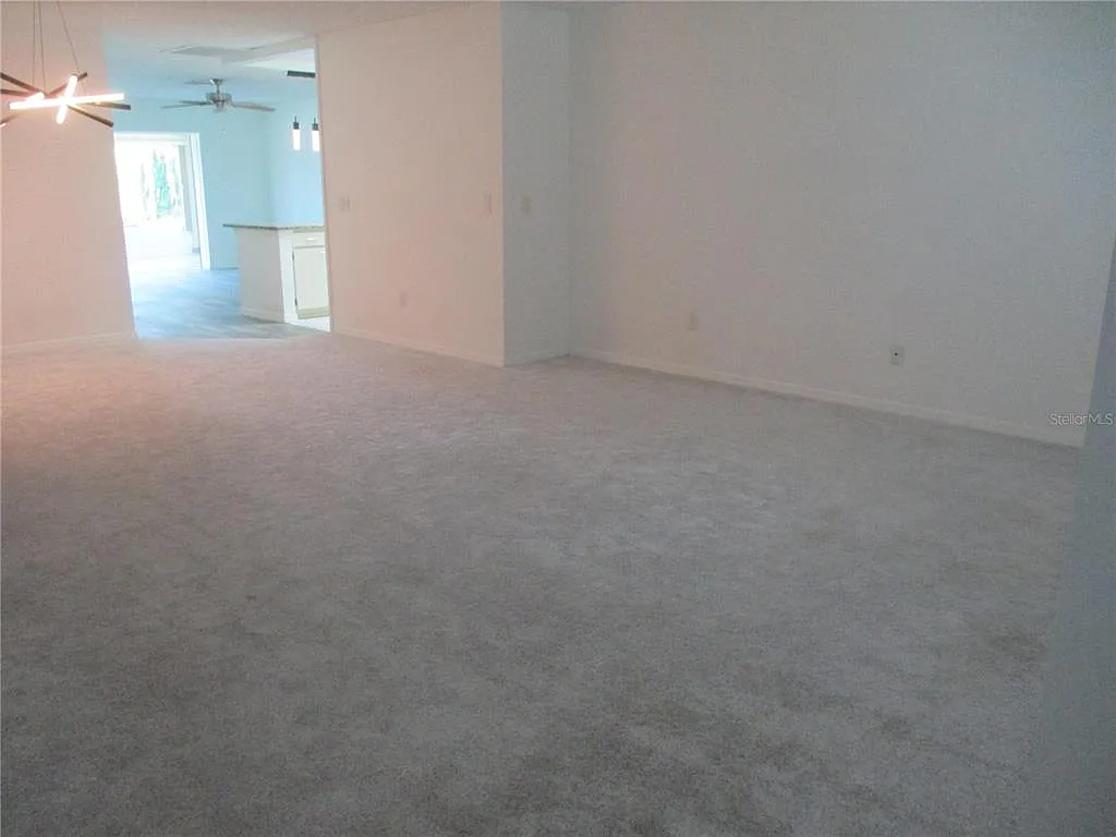 2 bed, 2.0 bath, 1756 sqft, $2,200 — Photo 3