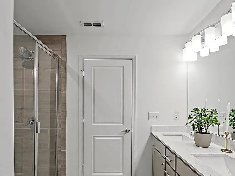 10320 Guardian Dr — Photo 12