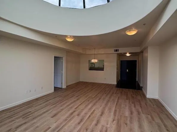 200 Sheridan Ave APT 408, Palo Alto, CA 94306