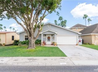 936 Santa Anna Dr, Alamo, TX 78516