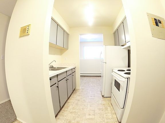 2nd image of 5604 50th Ave #201
