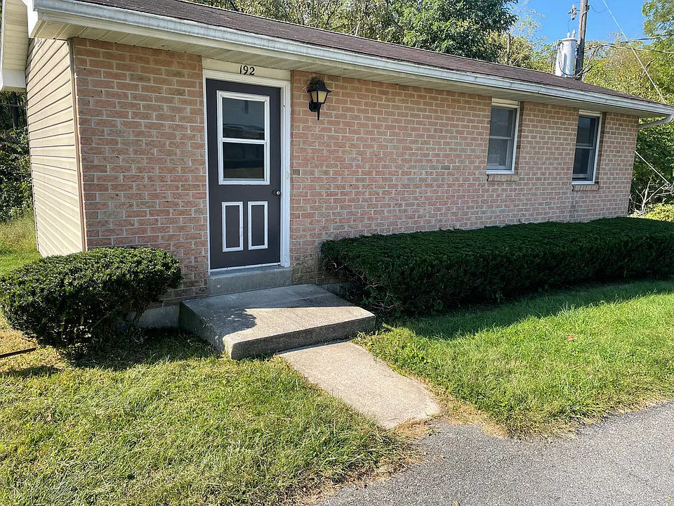 192 Hill Rd #1