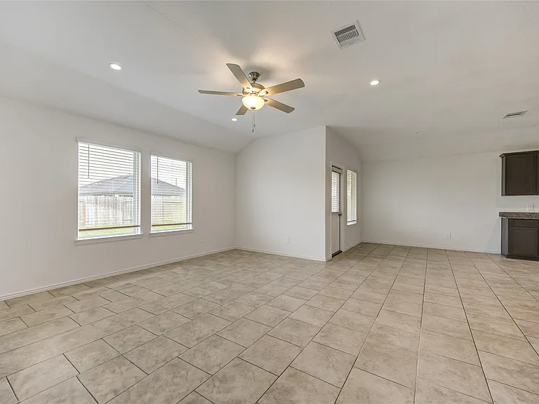 7547 Cattle Walker Ct — Photo 11