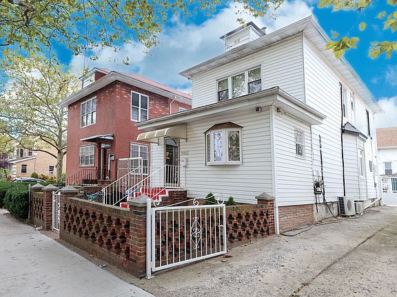 2nd image of 7905 19th Ave