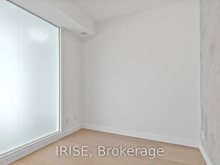 81 Wellesley St E #1808 — Photo 7