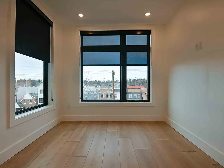 2641 4th St NE #2 — Photo 33